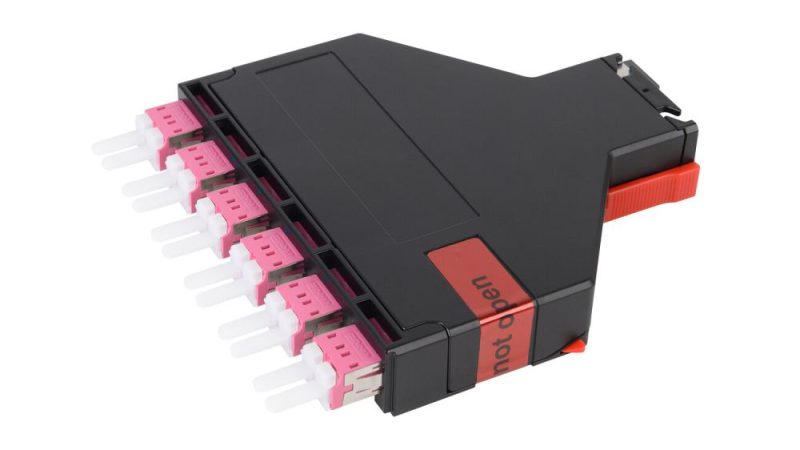 Netscale MPO-LC 18 ports - R&M - R867732        High-density Netscale MPO-LC module (18 ports) for flexible fiber management in data centers and telecom infrastructures. (HS Code: 85389090)